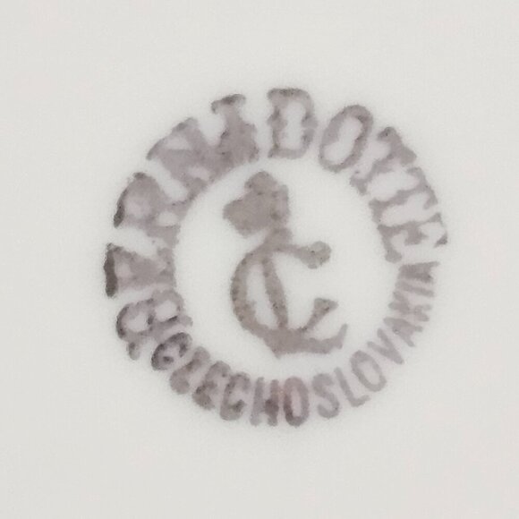 Bernadotte Czechoslovakia Floral Scalloped Porcelain Dinner Plates – Set of 4 - Picture 5 of 13